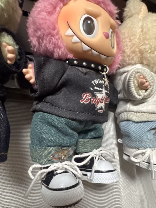 Lababu Converse