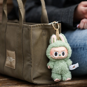 labubu-doll-bag